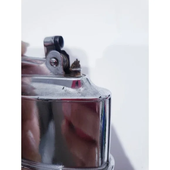 Vintage Ronson Trophy Table Lighter - Picture 7 of 7